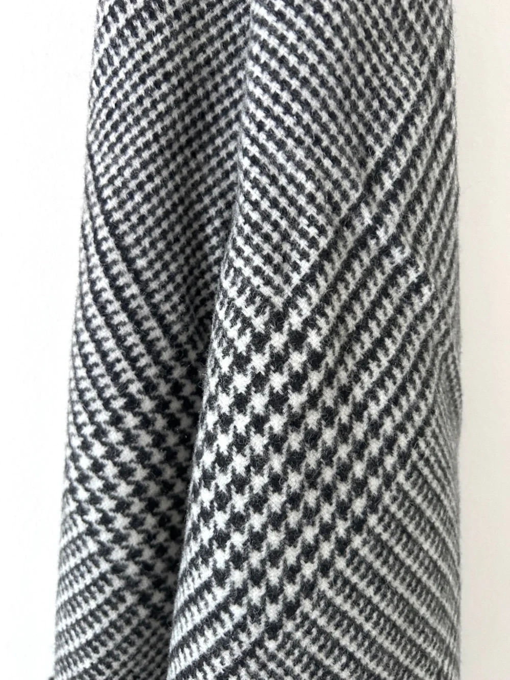 J.Crew Glen Plaid Cape Scarf – Black/White